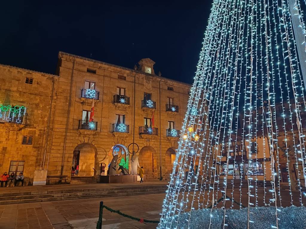 Reinosa enciende las luces de&nbsp;Navidad